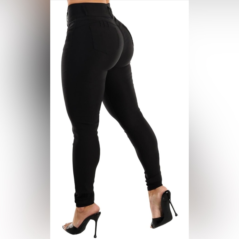 Sleek Black Booty Lifting High-Waisted Jeans